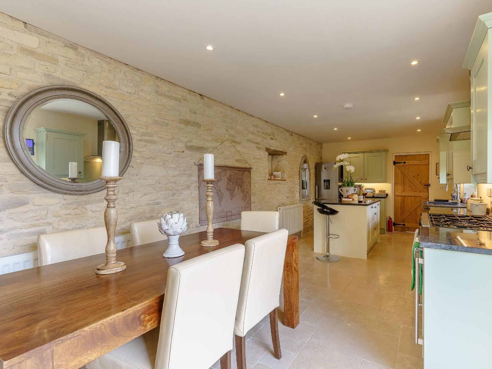 The Clock House Villa Bisley  Exterior photo